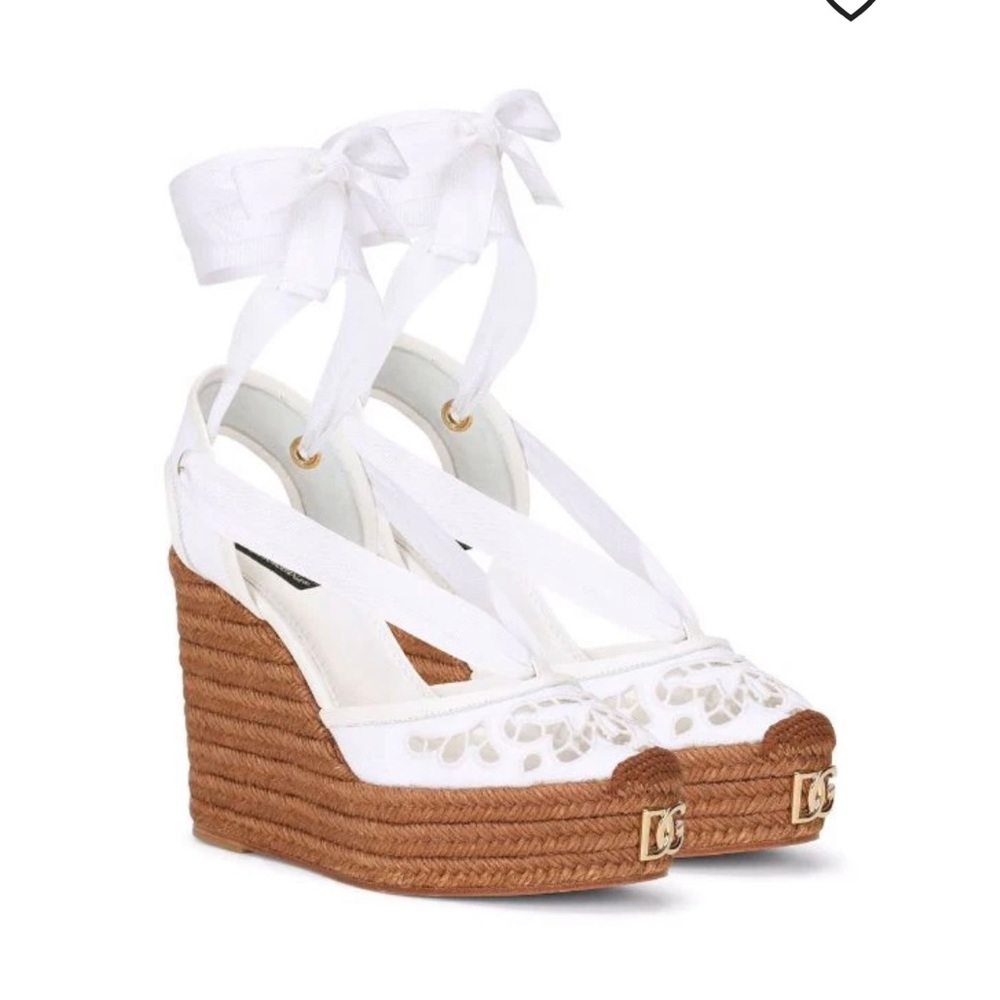 Worn once white lace DG high wedge pump